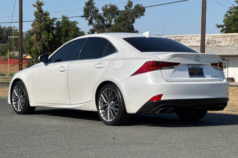 2017 Lexus IS 200t
