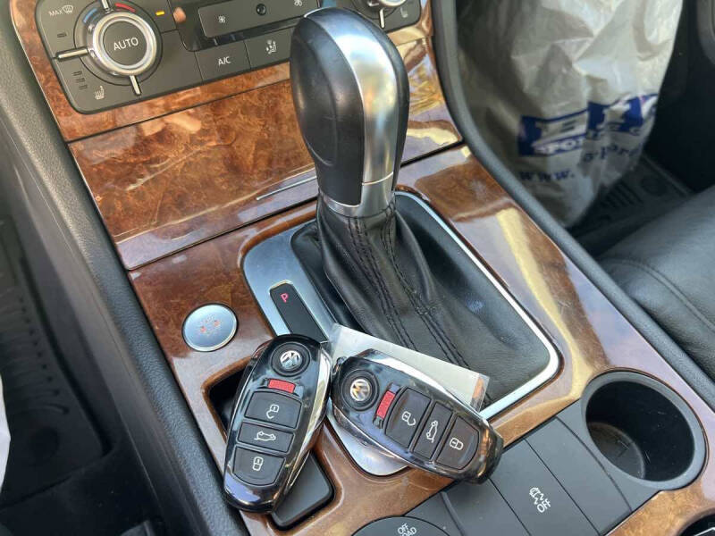 2014 Volkswagen Touareg TDI Lux