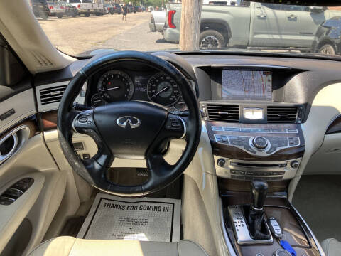 2016 Infiniti Q70L 3.7