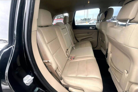 2017 Jeep Grand Cherokee Laredo