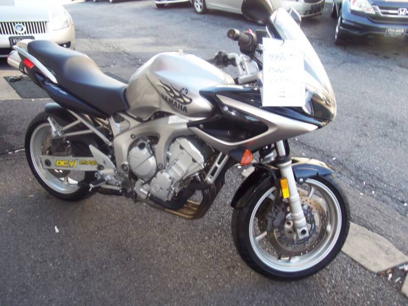 2004 Yamaha FZS600 for sale at Fulmer Auto Cycle Sales - Motorcycles in Easton PA