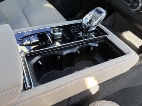 2026 Volvo XC90 B6 Plus 7P