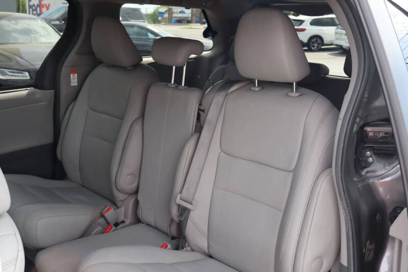 2017 Toyota Sienna