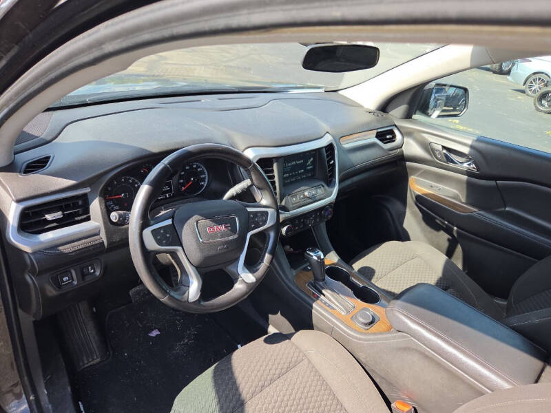 2017 GMC Acadia SLE-1