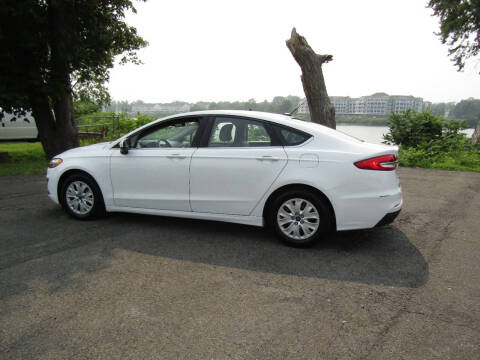 2019 Ford Fusion S
