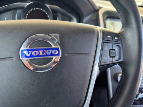 2016 Volvo XC60 T6 Drive-E