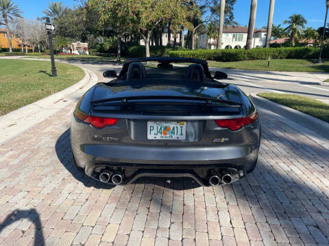 2016 Jaguar F-TYPE R