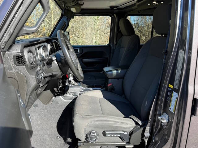 2022 Jeep Gladiator Sport S