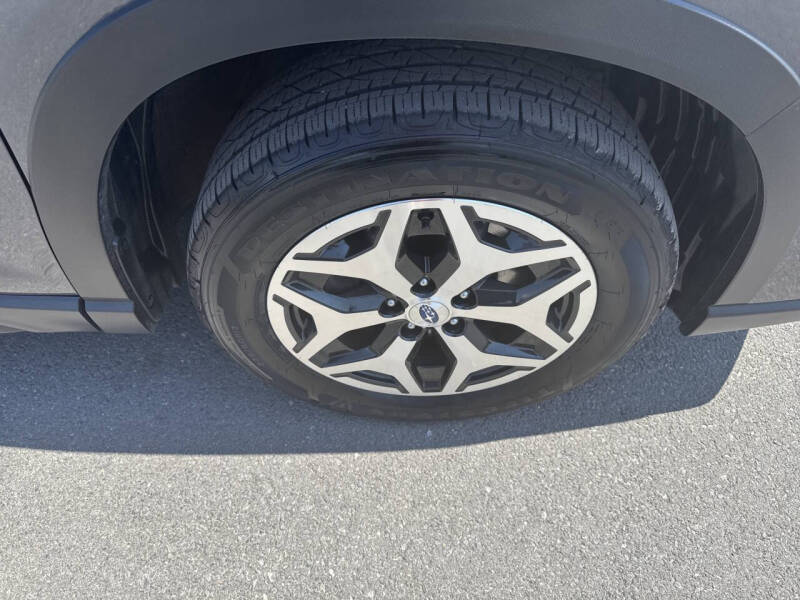 2024 Subaru Forester Premium