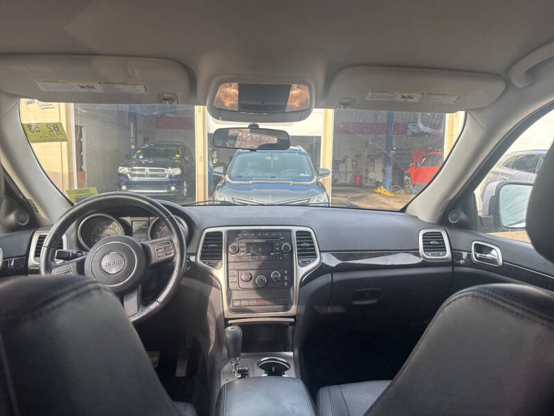 2012 Jeep Grand Cherokee Laredo