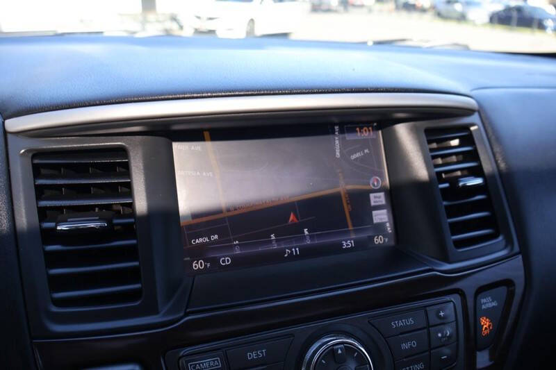 2015 Nissan Pathfinder