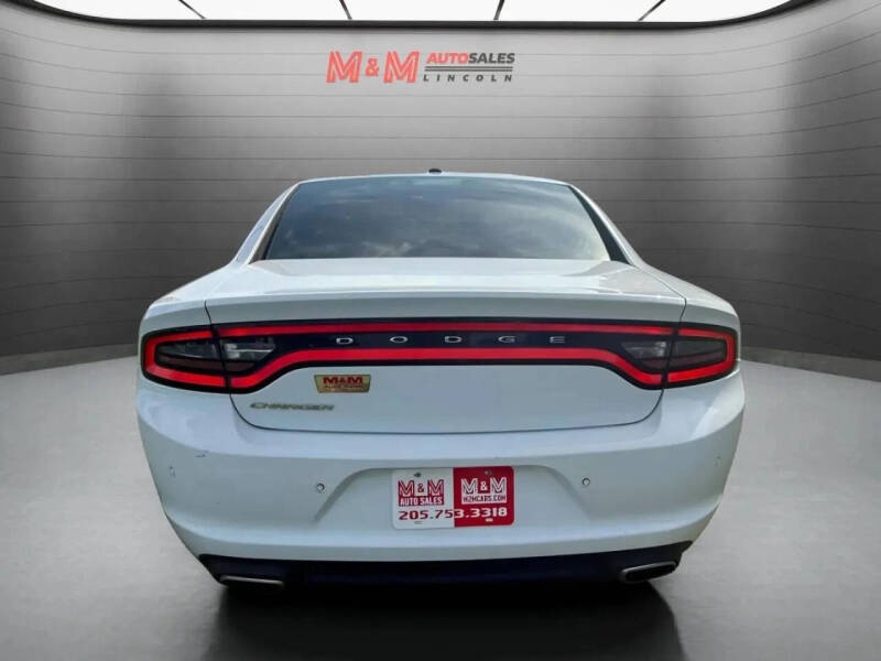 2017 Dodge Charger SE