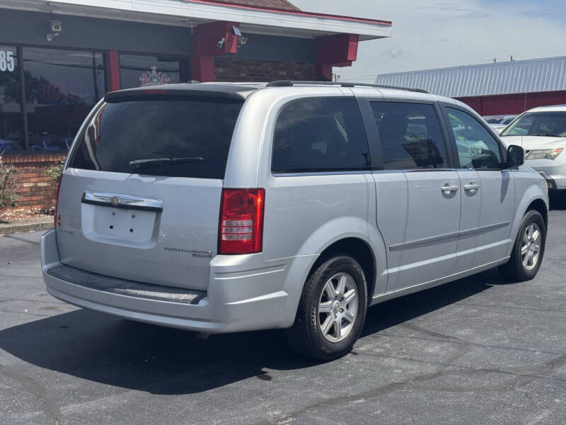 2010 Chrysler Town and Country Touring