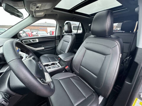 2024 Ford Explorer XLT