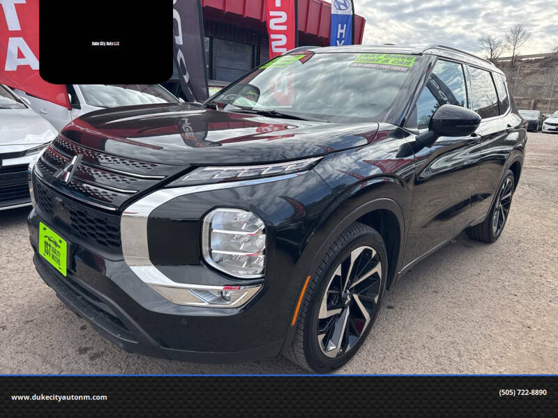 2024 Mitsubishi Outlander SEL's photo