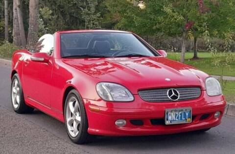2003 Mercedes-Benz SLK for sale at CLEAR CHOICE AUTOMOTIVE in Milwaukie OR