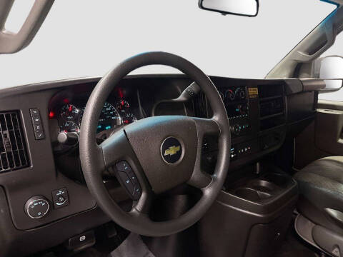 2024 Chevrolet Express 2500