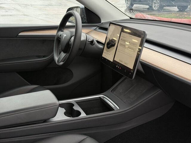 2025 Tesla Model Y Performance