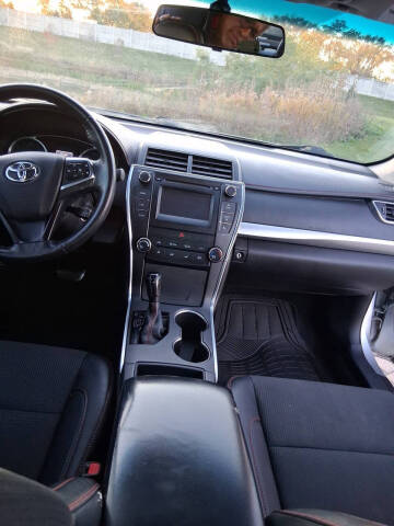 2017 Toyota Camry SE