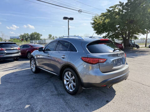 2017 Infiniti QX70