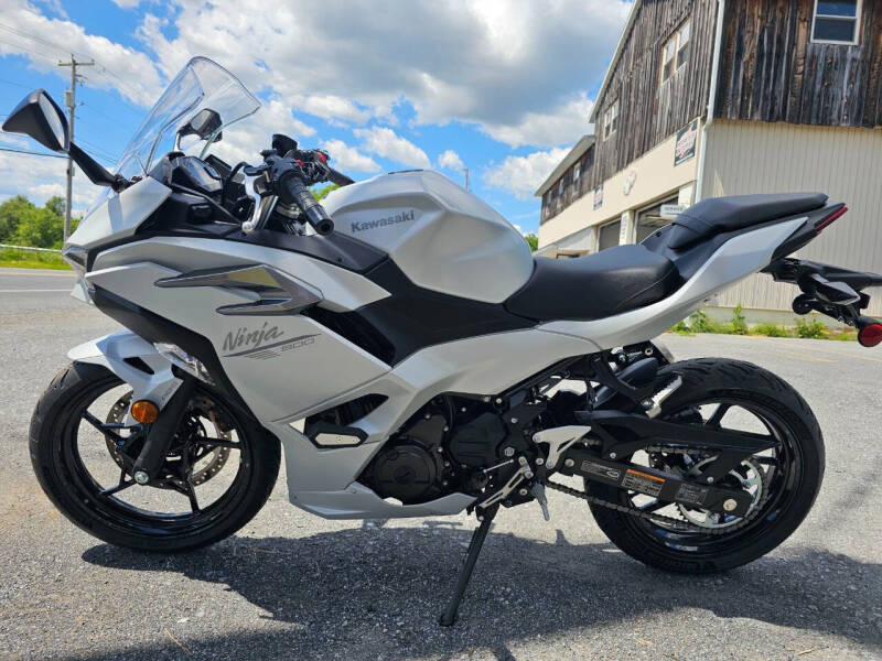 2025 Kawasaki Ninja 500r
