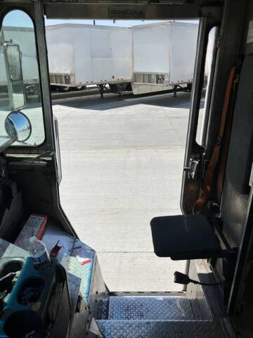 2013 Freightliner MT55 Chassis