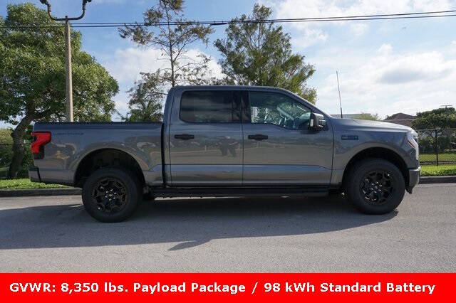 2025 Ford F-150 Lightning XLT