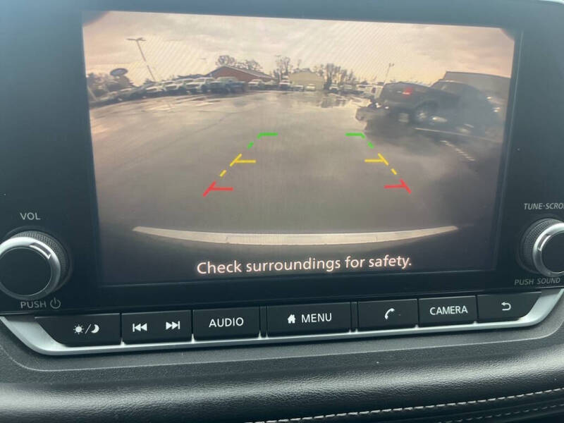 2022 Nissan Rogue SV