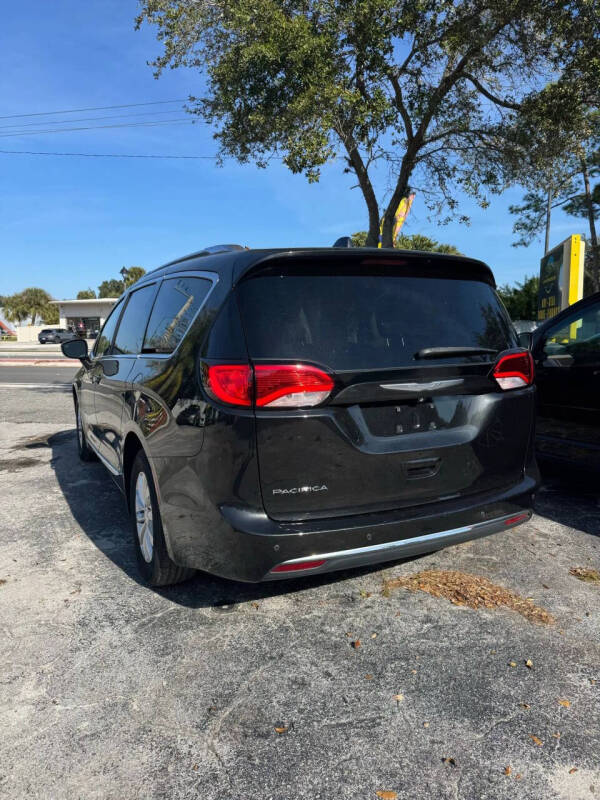 2018 Chrysler Pacifica Touring L