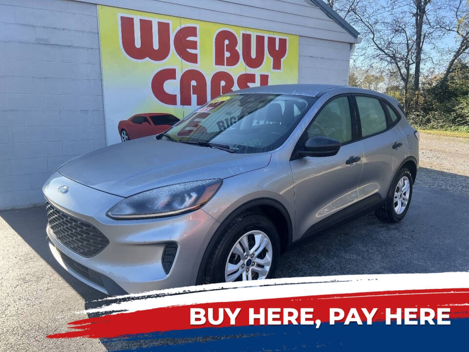 2022 Ford Escape S's photo