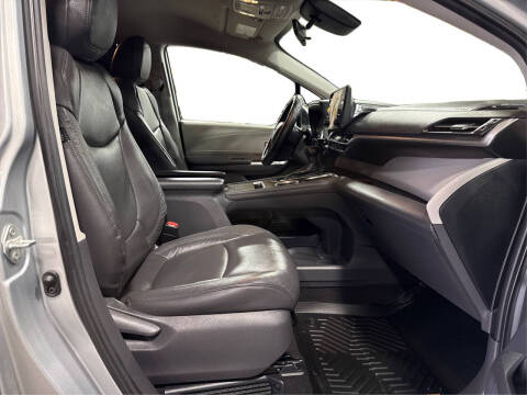 2021 Toyota Sienna LE 8-Passenger