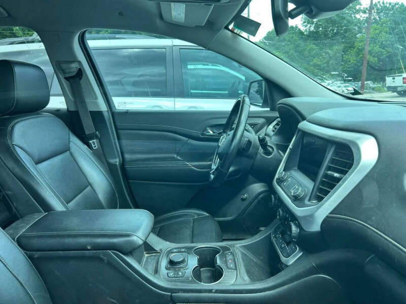 2021 GMC Acadia SLT