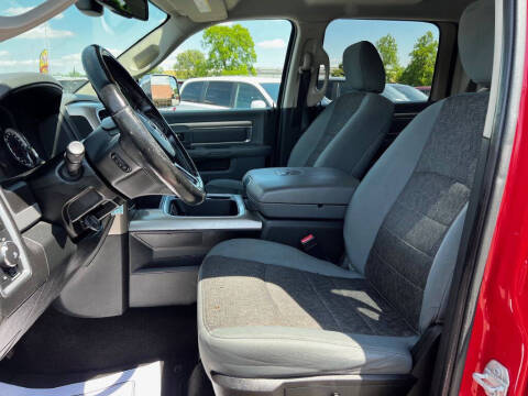 2017 RAM 1500 SLT