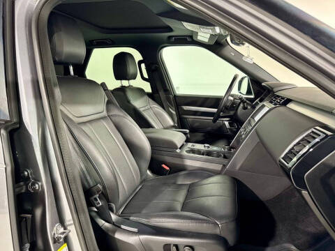 2020 Land Rover Discovery Landmark Edition