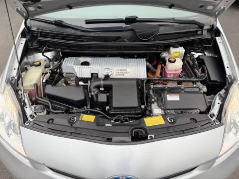 2013 Toyota Prius Three