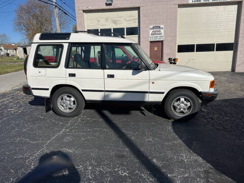 1995 Land Rover Discovery for sale at Rick Runion's Used Car Center in Findlay OH