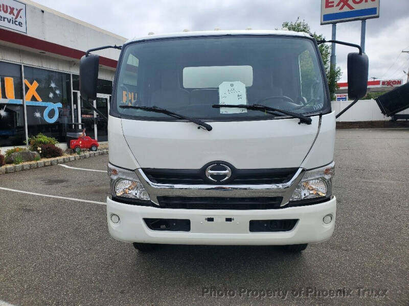 2019 Hino 195