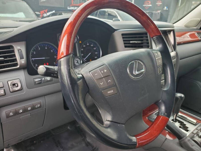 2008 Lexus LX 570