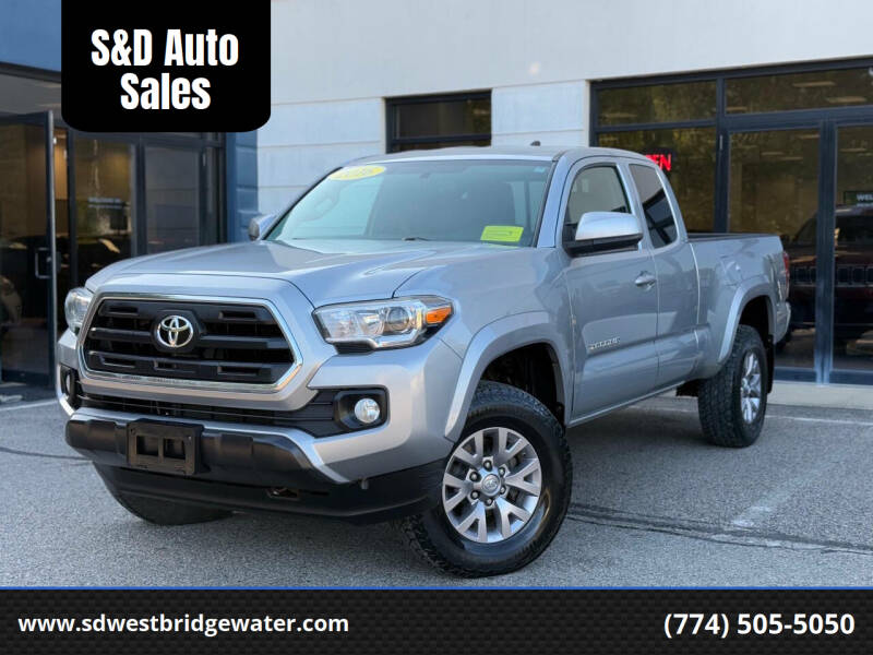 2016 Toyota Tacoma SR5's photo