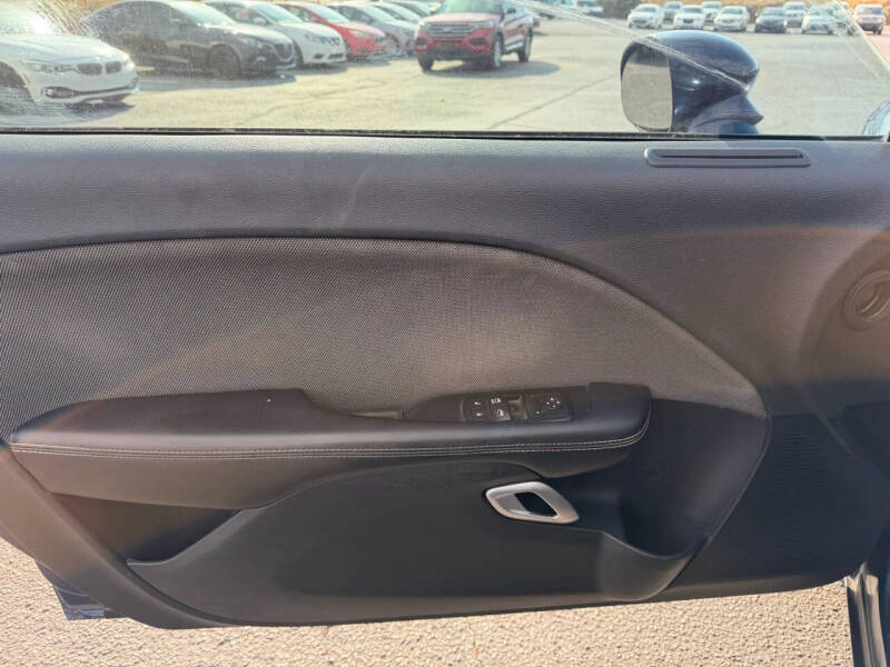 2015 Dodge Challenger SXT