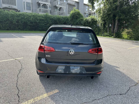 2016 Volkswagen Golf GTI SE