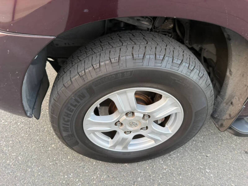 2015 Toyota Sequoia SR5