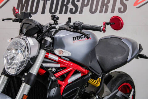 2017 Ducati Monster 821 Stripe