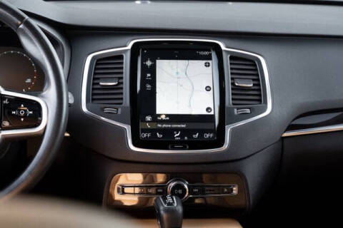 2019 Volvo XC90 T6 Momentum