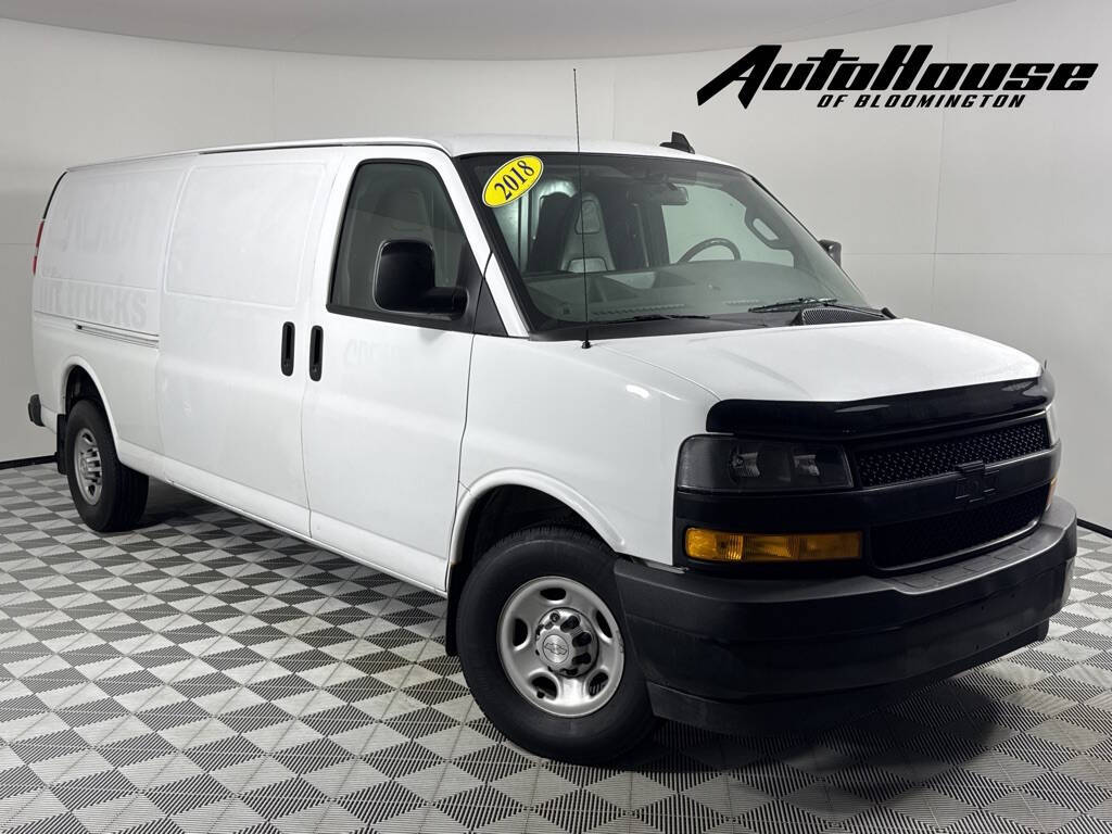 2018 Chevrolet Express 3500 3dr Extended Cargo Van's photo