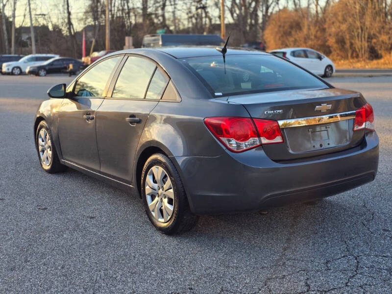 2013 Chevrolet Cruze LS Auto
