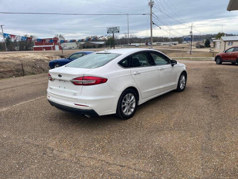 2020 Ford Fusion SE