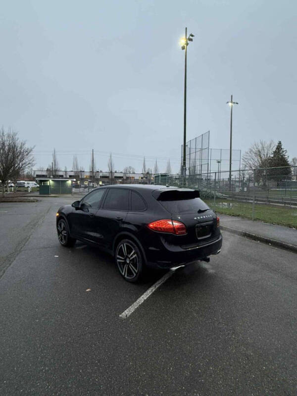 2011 Porsche Cayenne S