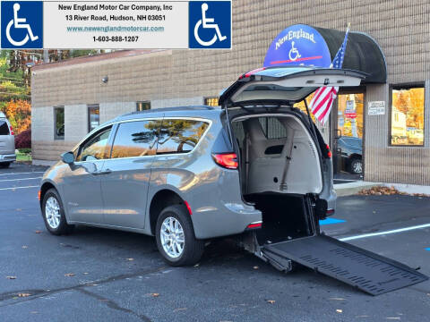 2022 Chrysler Pacifica Touring L