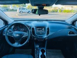 2017 Chevrolet Cruze LT Auto